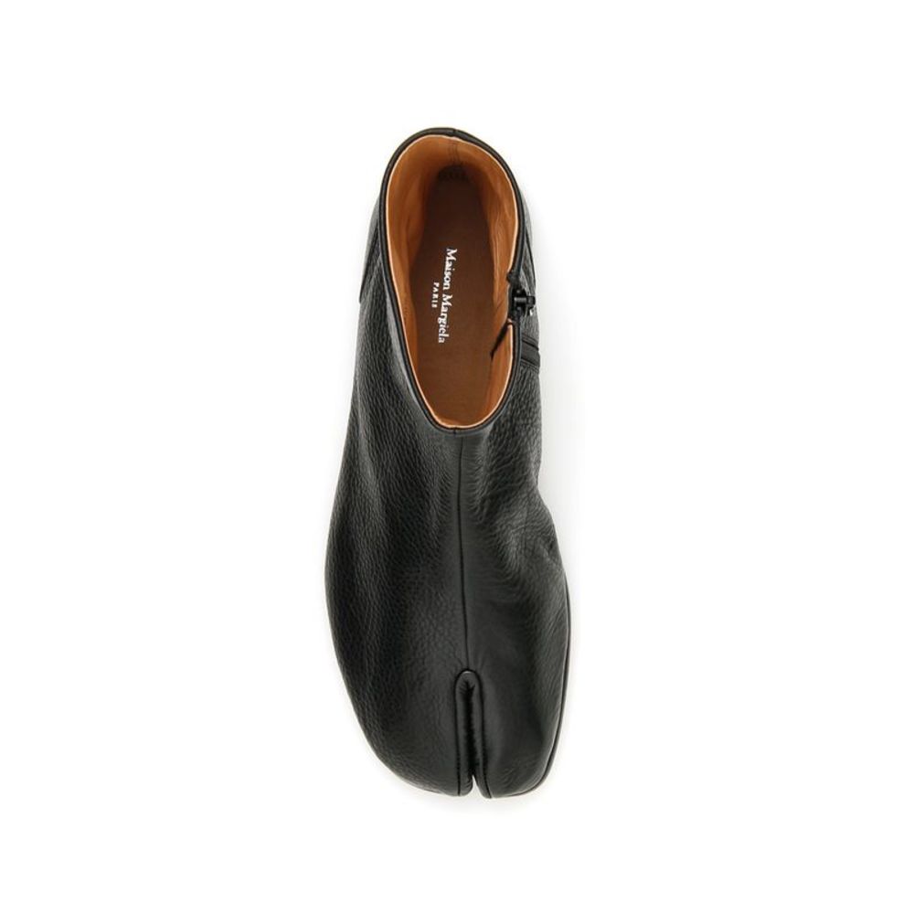 Maison Margiela Tabi Flat Boots - Picture 2 of 3
